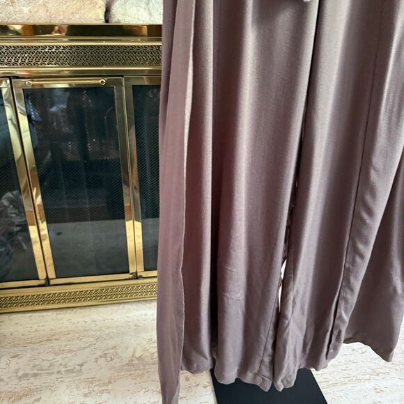 NWT Torrid women’s plus pleat front crepe wide leg pants size 2 - Picture 3 of 11